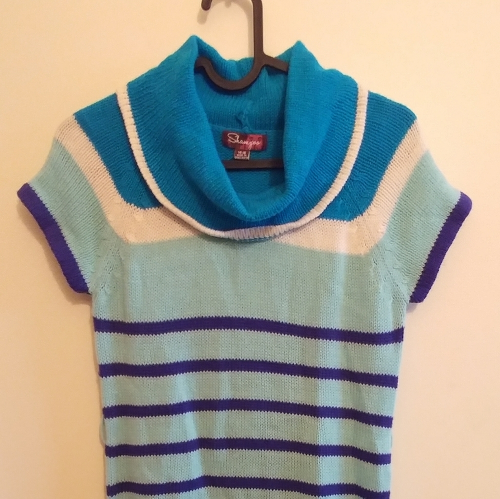NWOT Girl's Blue Knitted Short Sleeve Sweater Top